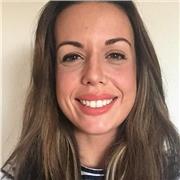 Terapeuta y nutricionista que ha ejercido como profesora de Soft Skills, apasionada de la ciencia y la enseñanza.